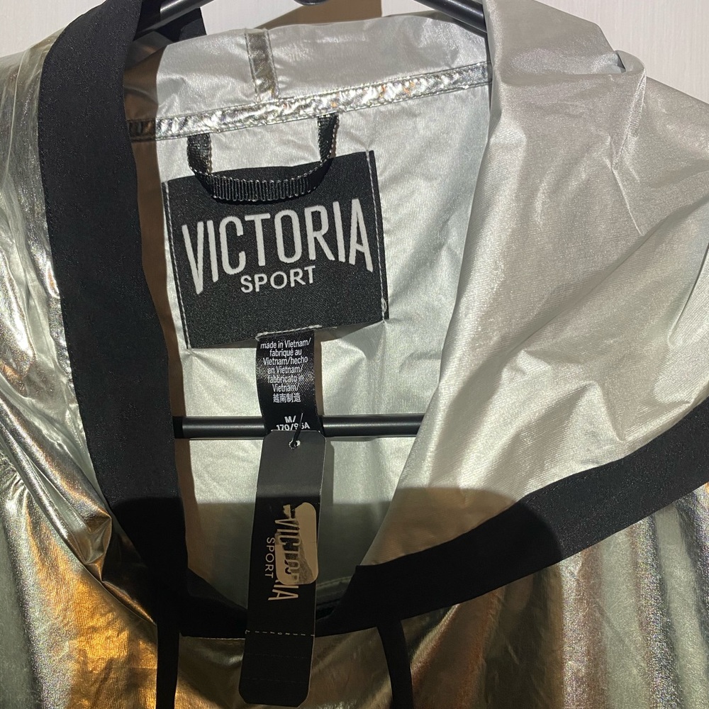 Victoria’s Secret Sport Hoodie NWT - Picture 4 of 5